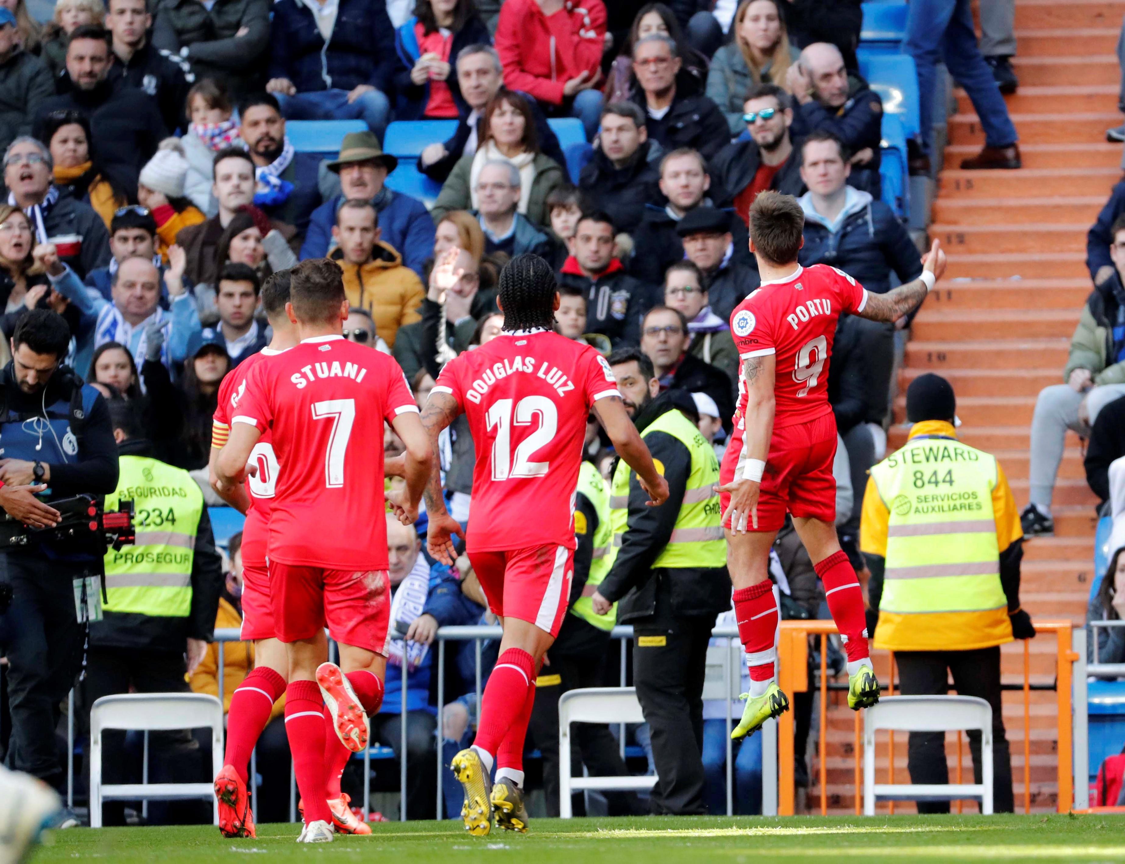 并且耐心地 并且耐心地