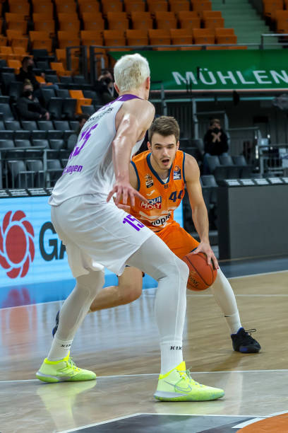 33米的成 33米的成